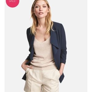 📣 Moving sale!! NEW H&M Ruched Sleeve Navy Open Blazer